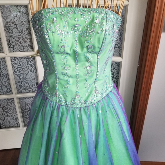 Mardi Gras Gown Studio 17 Green Purple Beaded Sz 8 - Picture 6 of 8